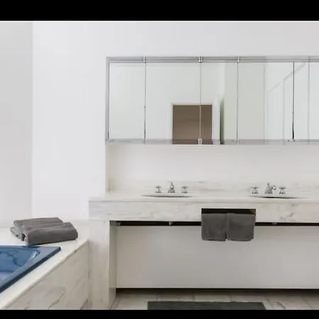 Apartment Foch Paris