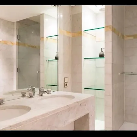 Apartment Foch *