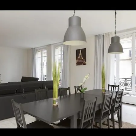 Foch * Paris